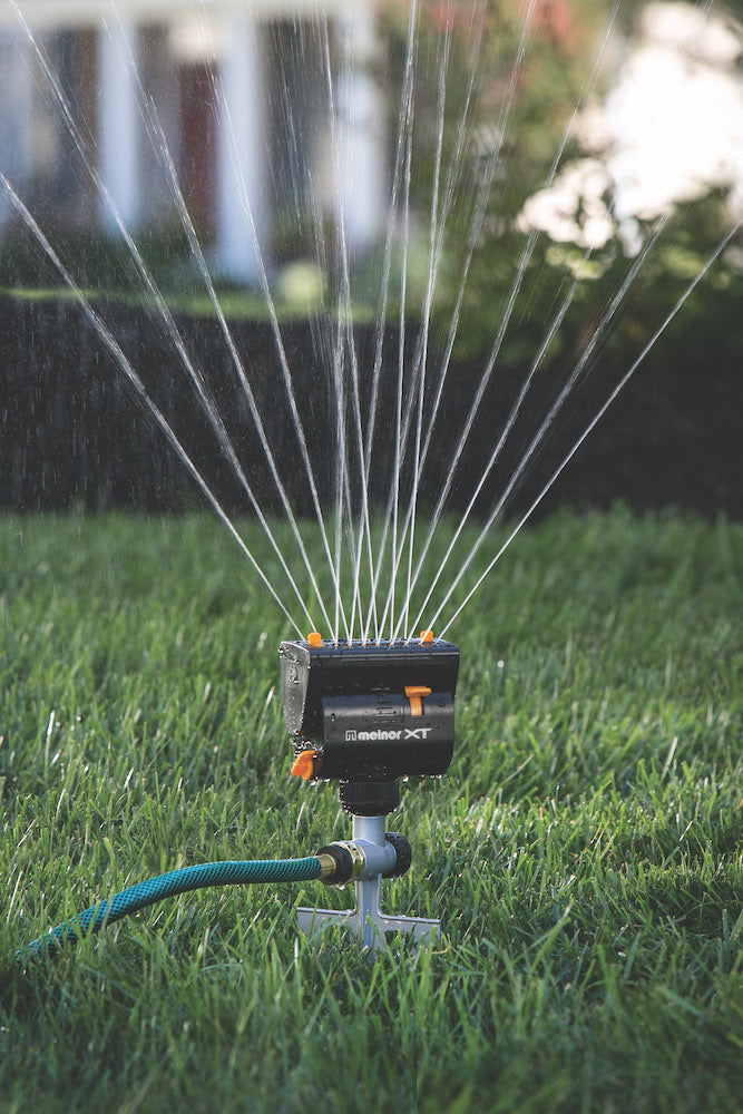 メロロン MiniMax™ Turbo Oscillating Sprinkler on Step-Spike – Melnor