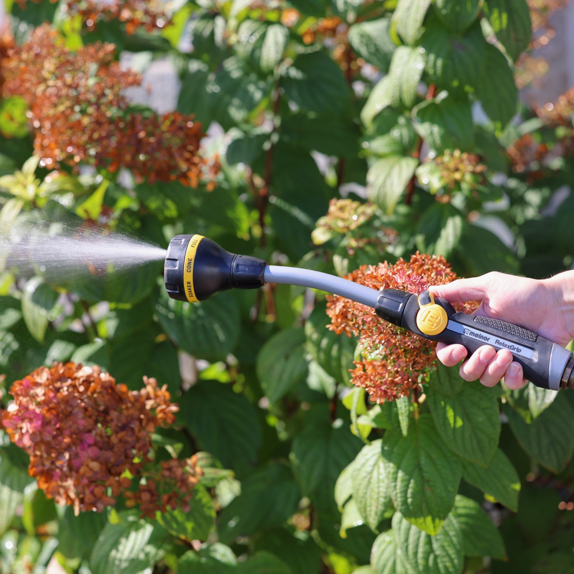 RelaxGrip® 8-Pattern 15” Watering Wand – Melnor
