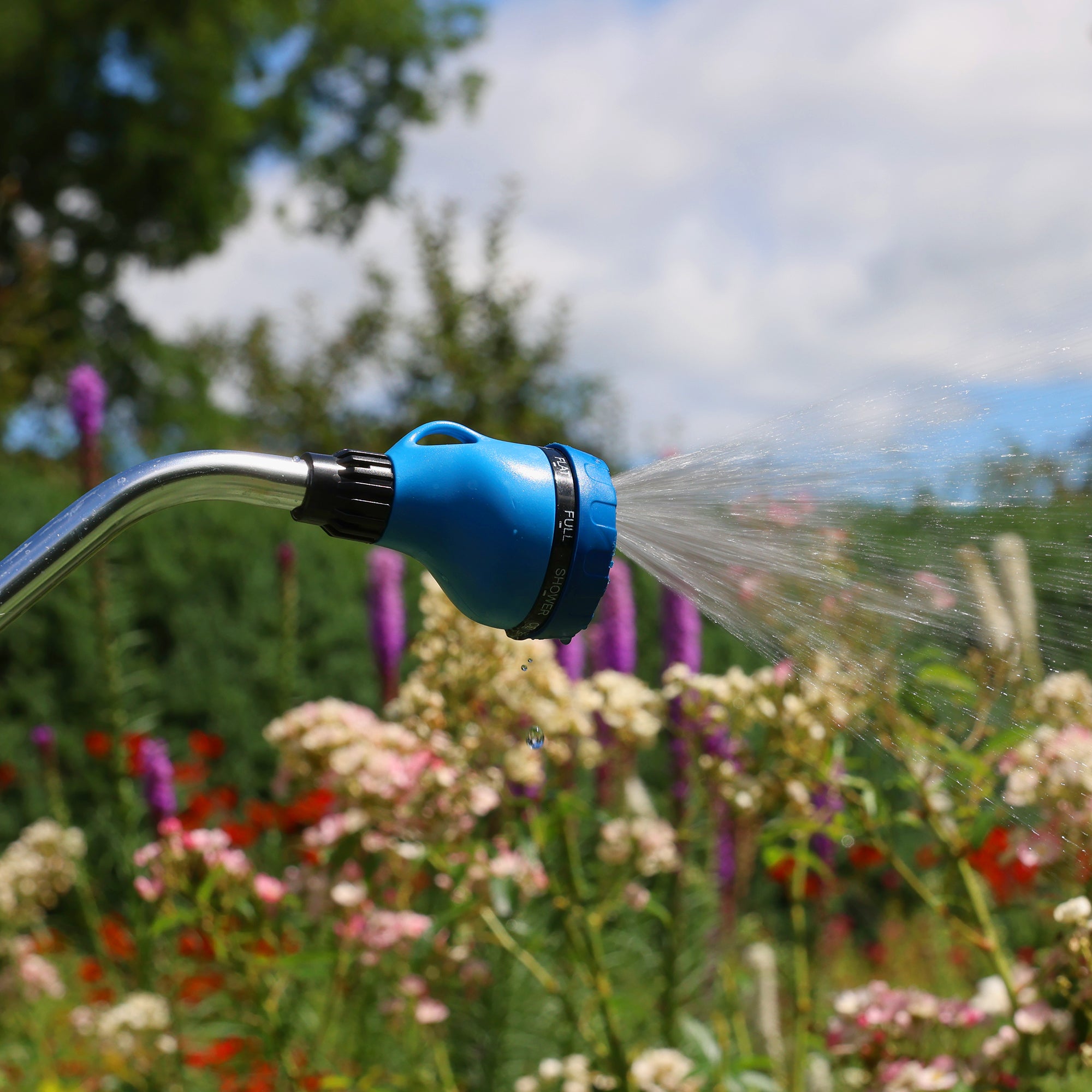 Blueberry Blue 33” Watering Wand 8-Pattern – Melnor