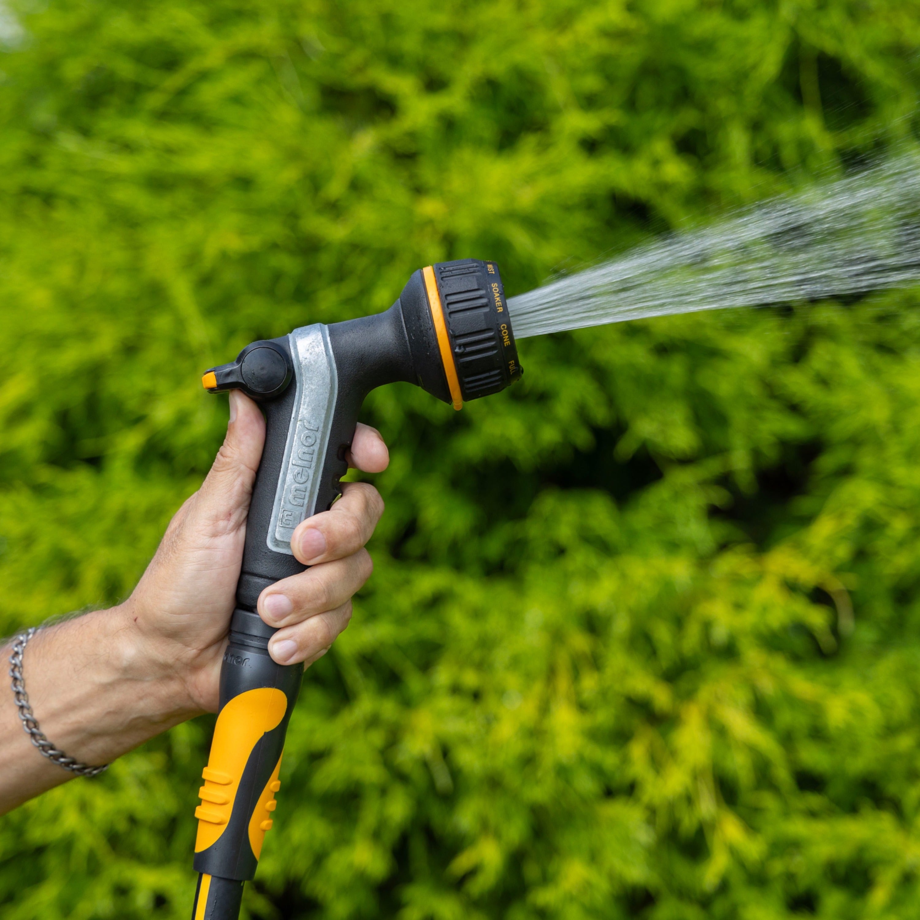 Heavyweight 10-Pattern Nozzle with Thumb Control