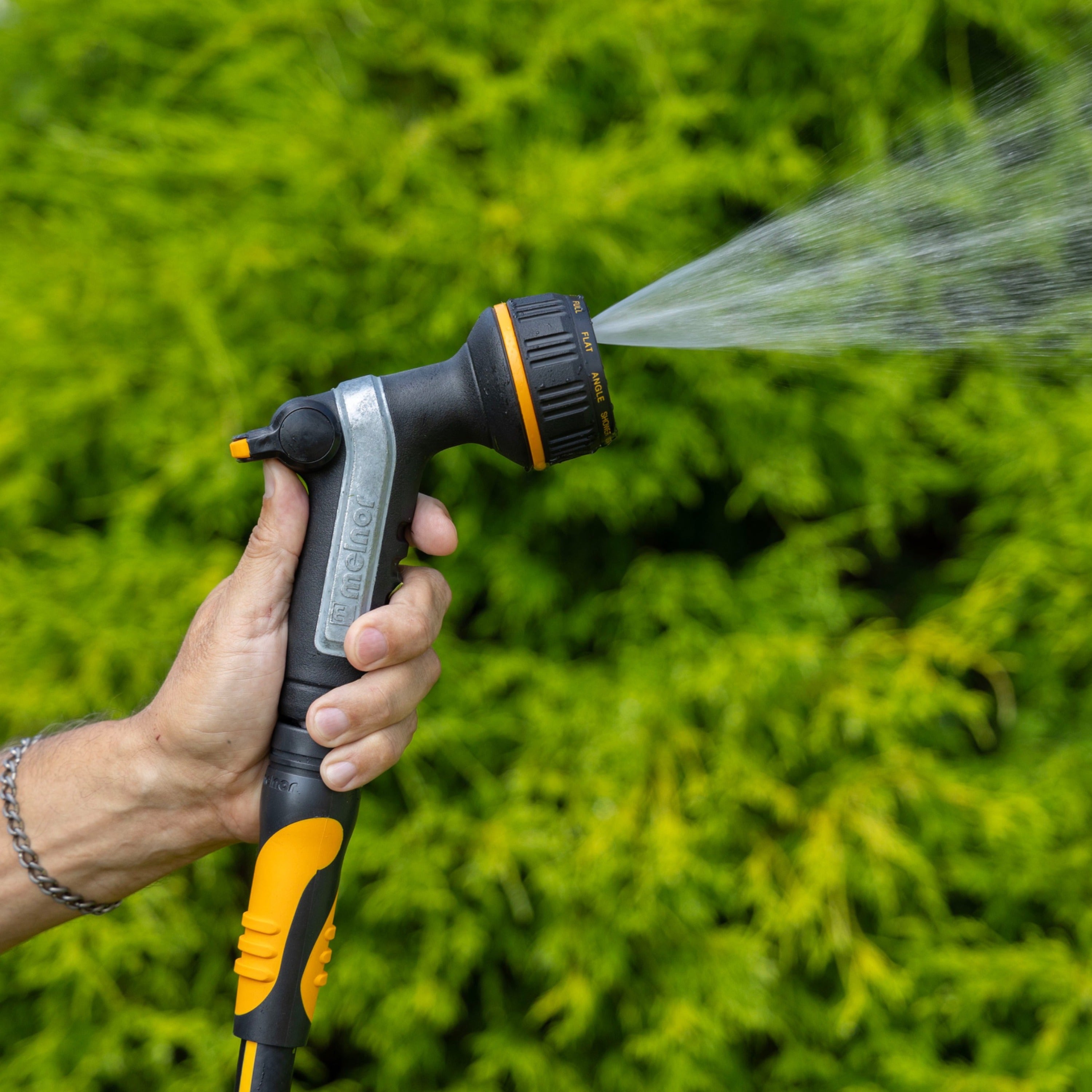 Heavyweight 10-Pattern Nozzle with Thumb Control