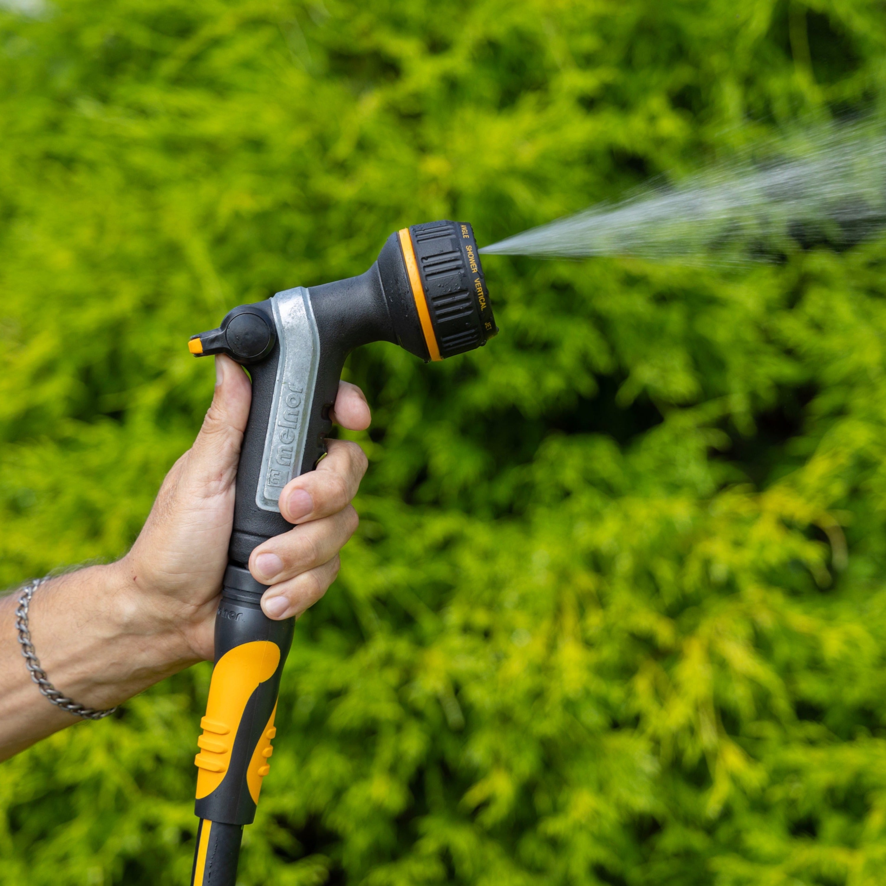 Heavyweight 10-Pattern Nozzle with Thumb Control
