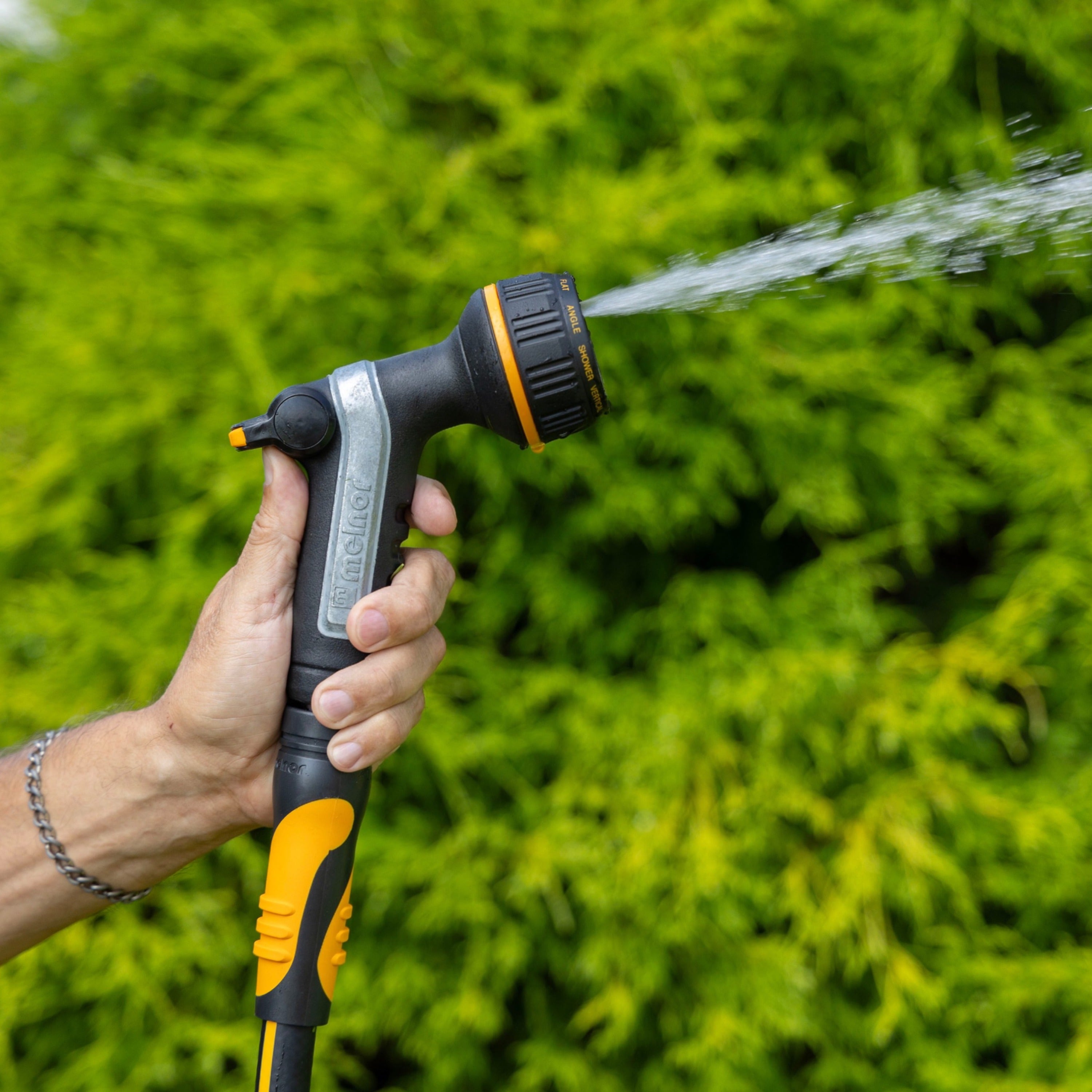 Heavyweight 10-Pattern Nozzle with Thumb Control