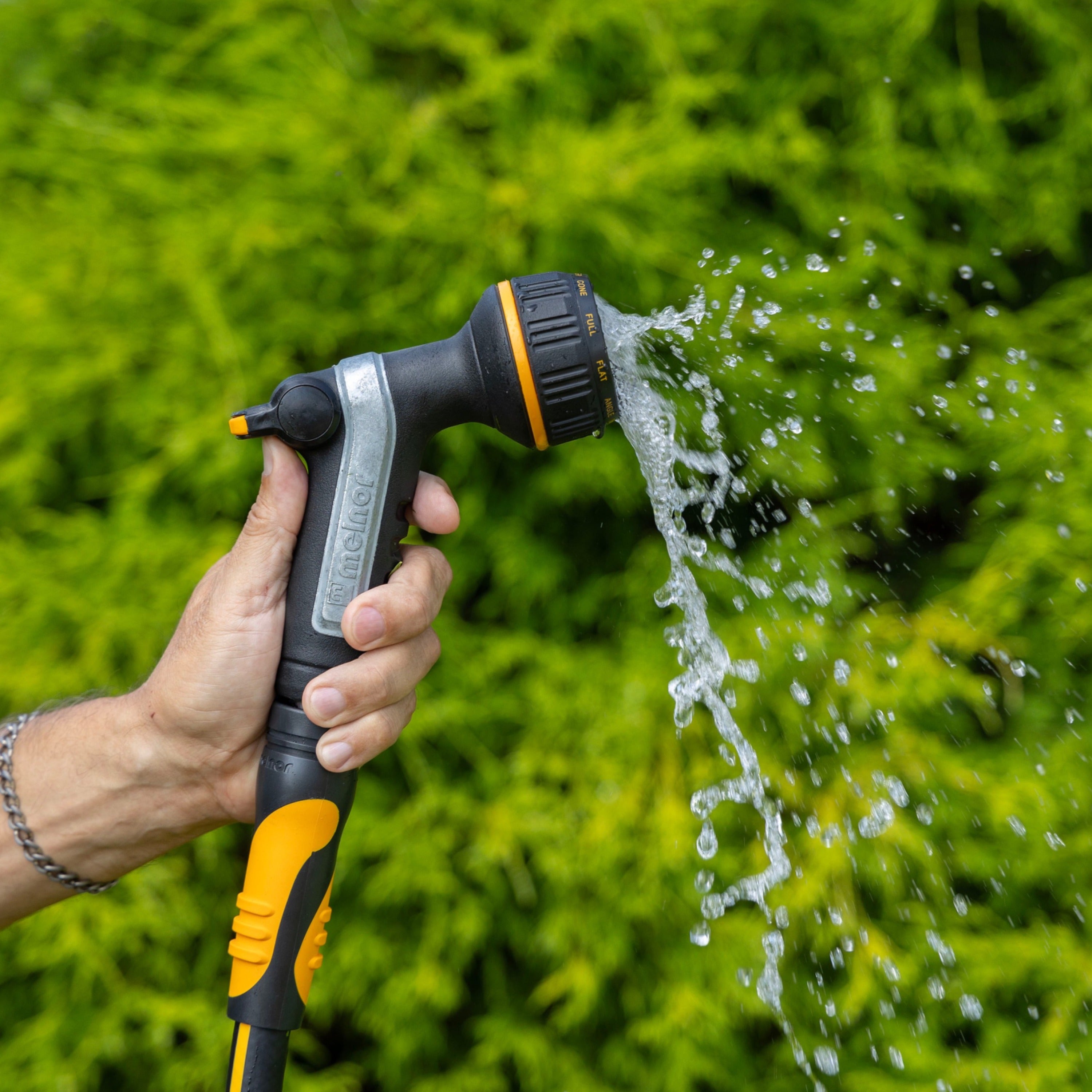 Heavyweight 10-Pattern Nozzle with Thumb Control