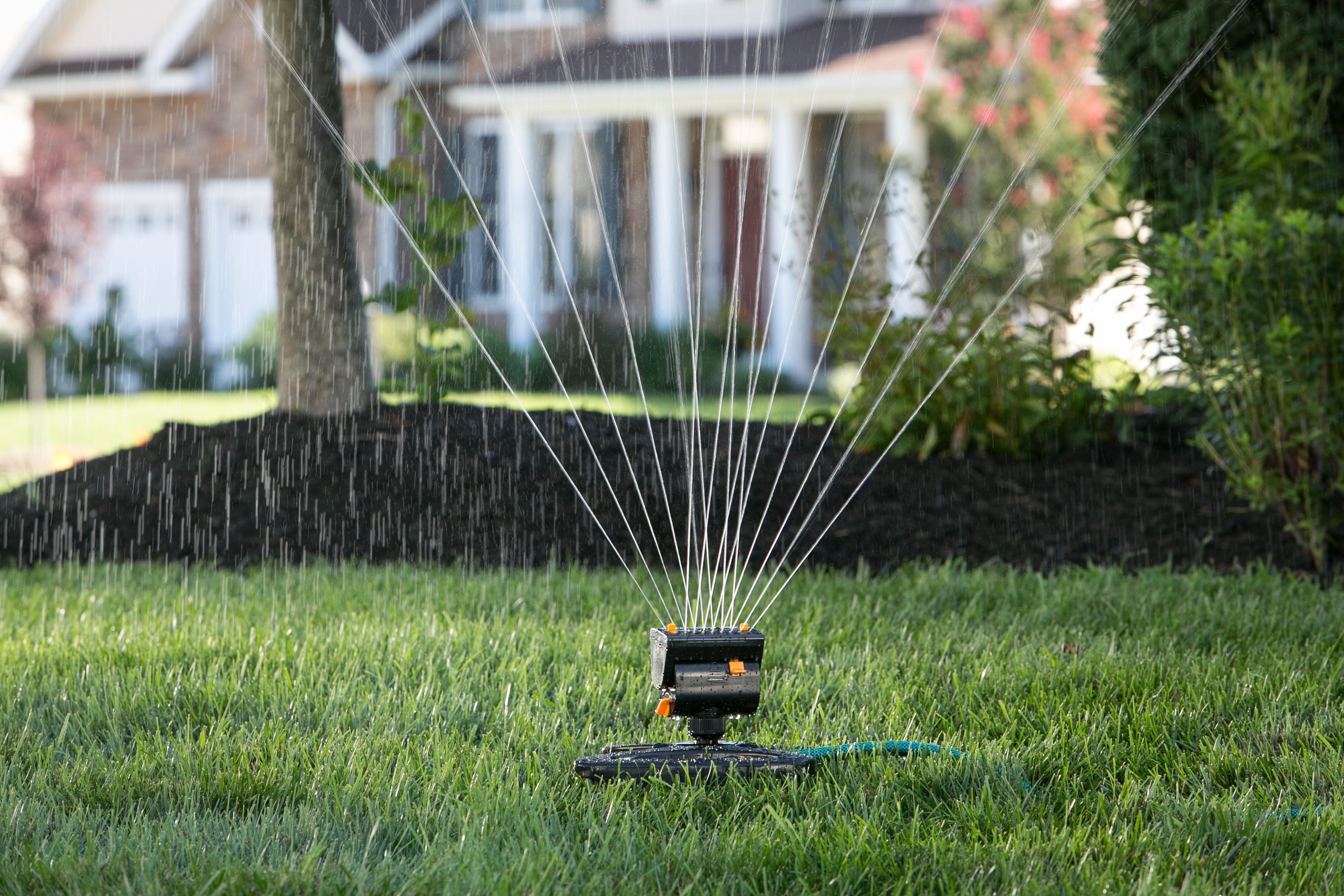 MiniMax™ Turbo Oscillating Sprinkler with Tripod (YouTube)
